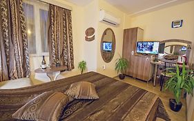 Хотел Колор